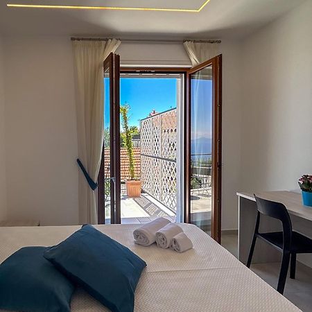 アジェーロラ Casa Milly Bed & Breakfast エクステリア 写真